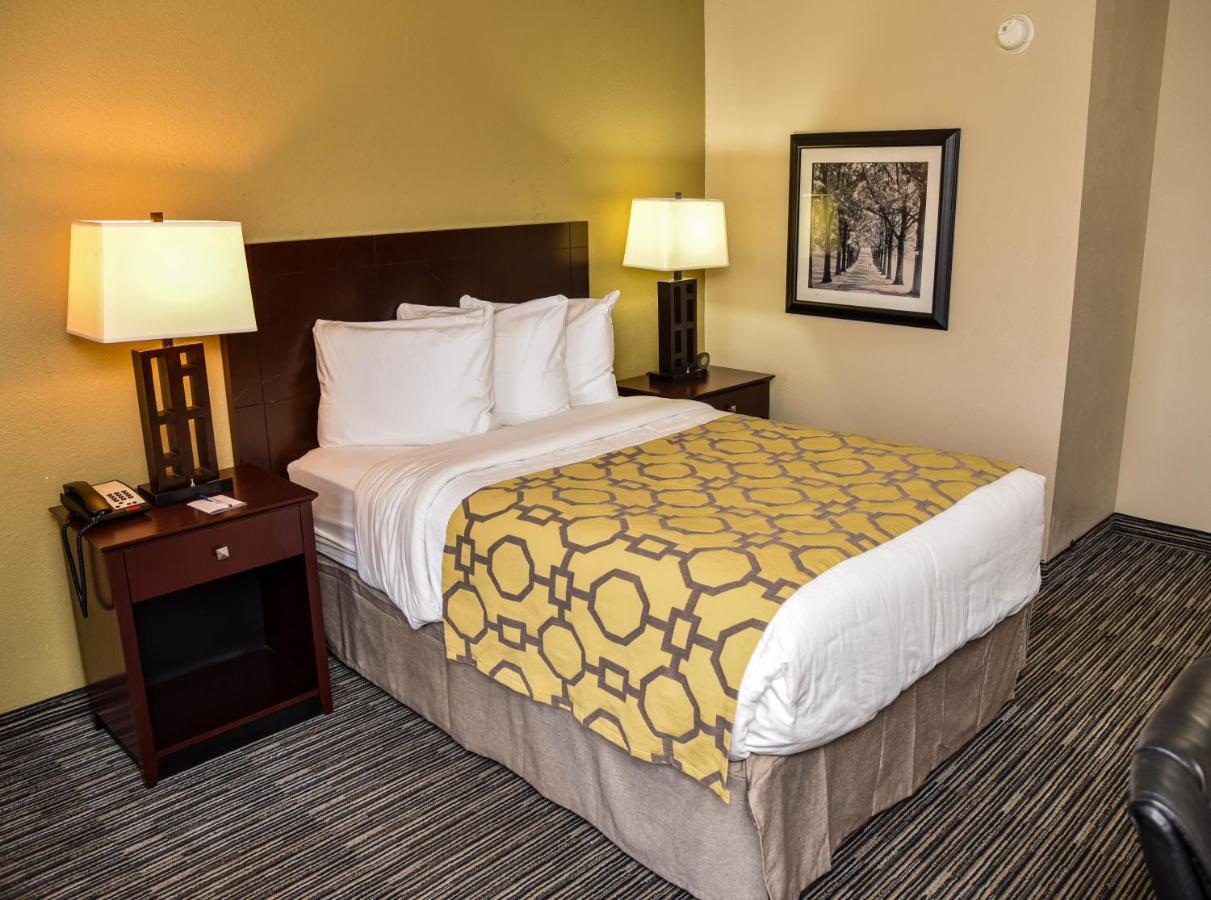 Hotel Baymont By Wyndham Columbus Ga Extérieur photo