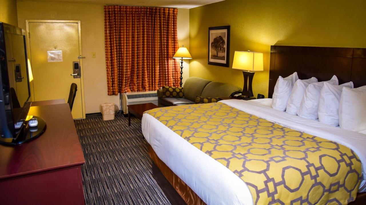 Hotel Baymont By Wyndham Columbus Ga Extérieur photo