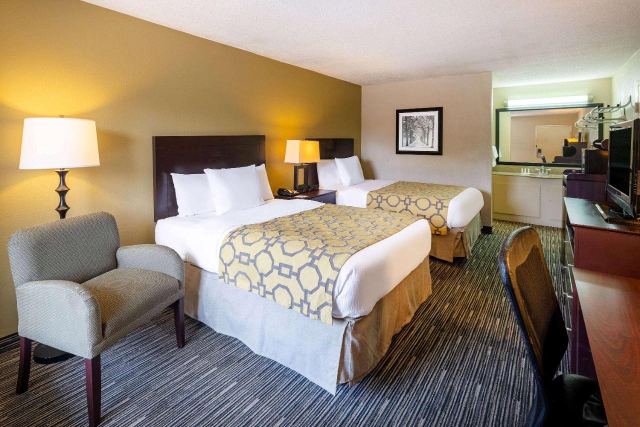 Hotel Baymont By Wyndham Columbus Ga Extérieur photo